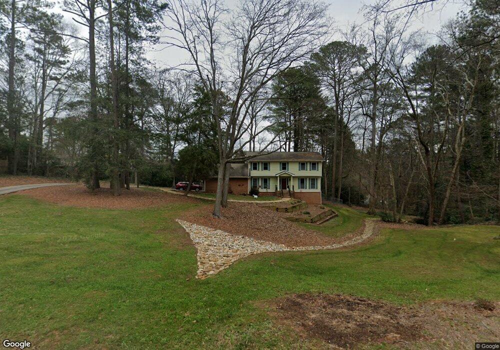 572 Tahoe Cir, Stone Mountain, GA 30083 - photo 1