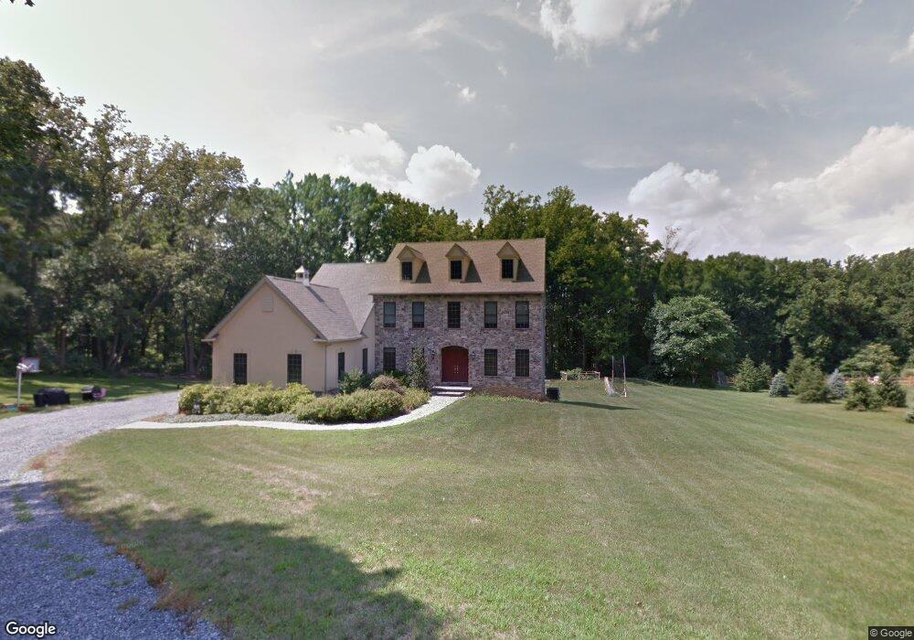 5383 S Mountain Dr, Emmaus, PA 18049 - photo 1