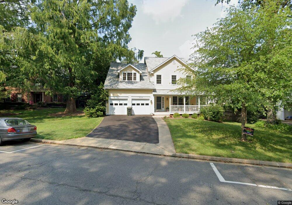 704 Lincoln Ave, Falls Church, VA 22046 - photo 1