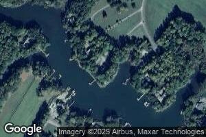 57 Mariners Watch Ln, Kilmarnock, VA 22482