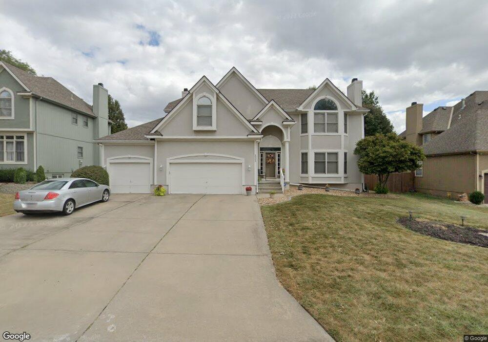 3905 SW Granite Ln, Lees Summit, MO 64082 - photo 1