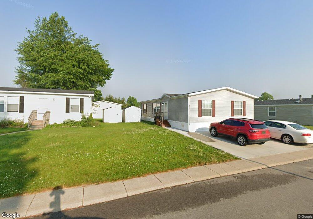 634 Crabapple Ct, Flint, MI 48506 - photo 1