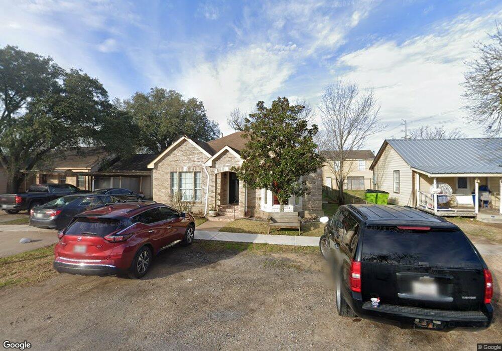 810 6th St, Rosenberg, TX 77471 - photo 1