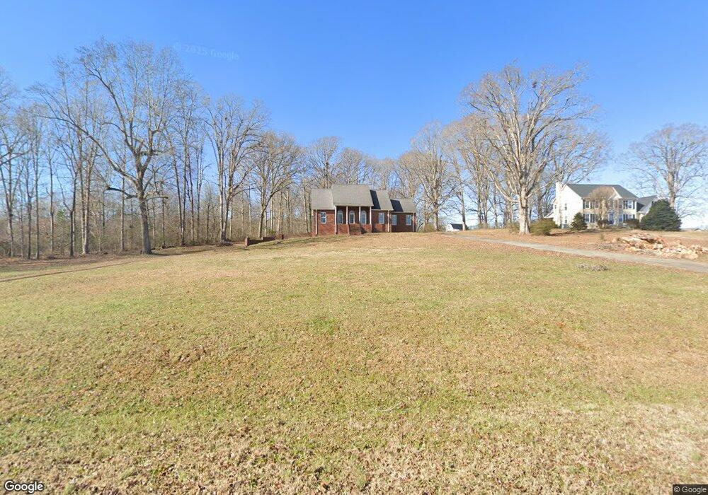 915 Meadowind Ct, Clover, SC 29710 - photo 1