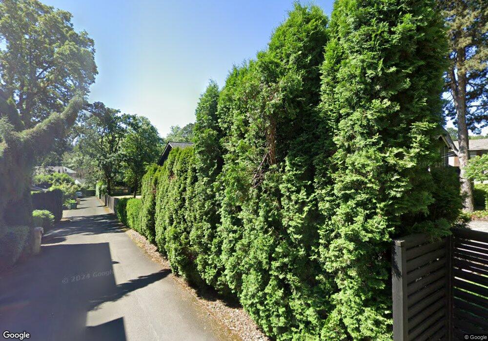 4882 Lower Dr, Lake Oswego, OR 97035 - photo 1