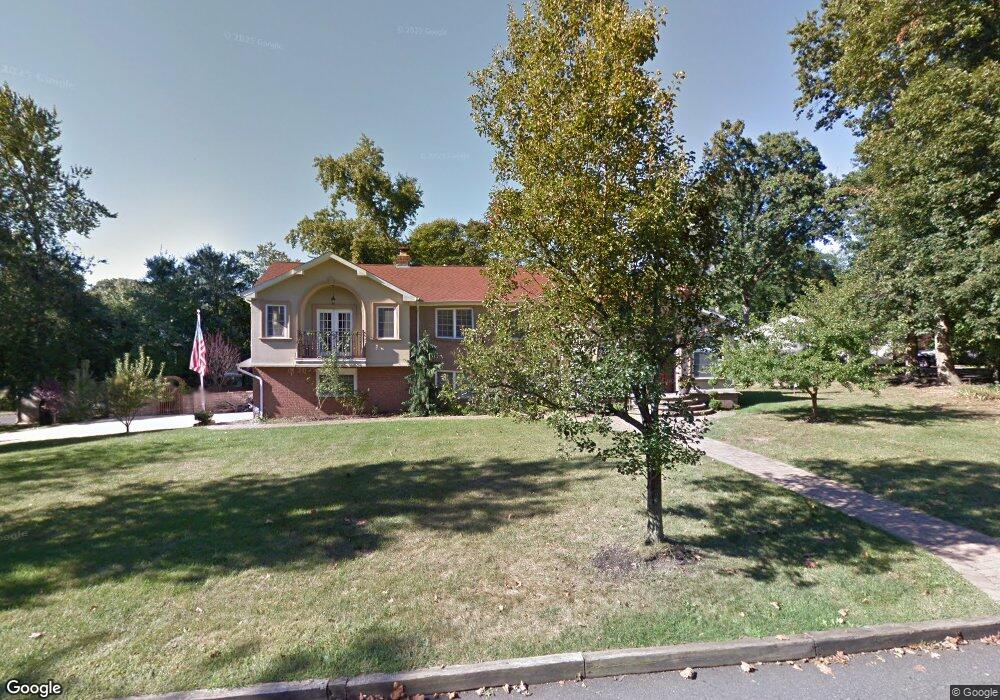 21 Voorhees Rd, New Brunswick, NJ 08901 - photo 1