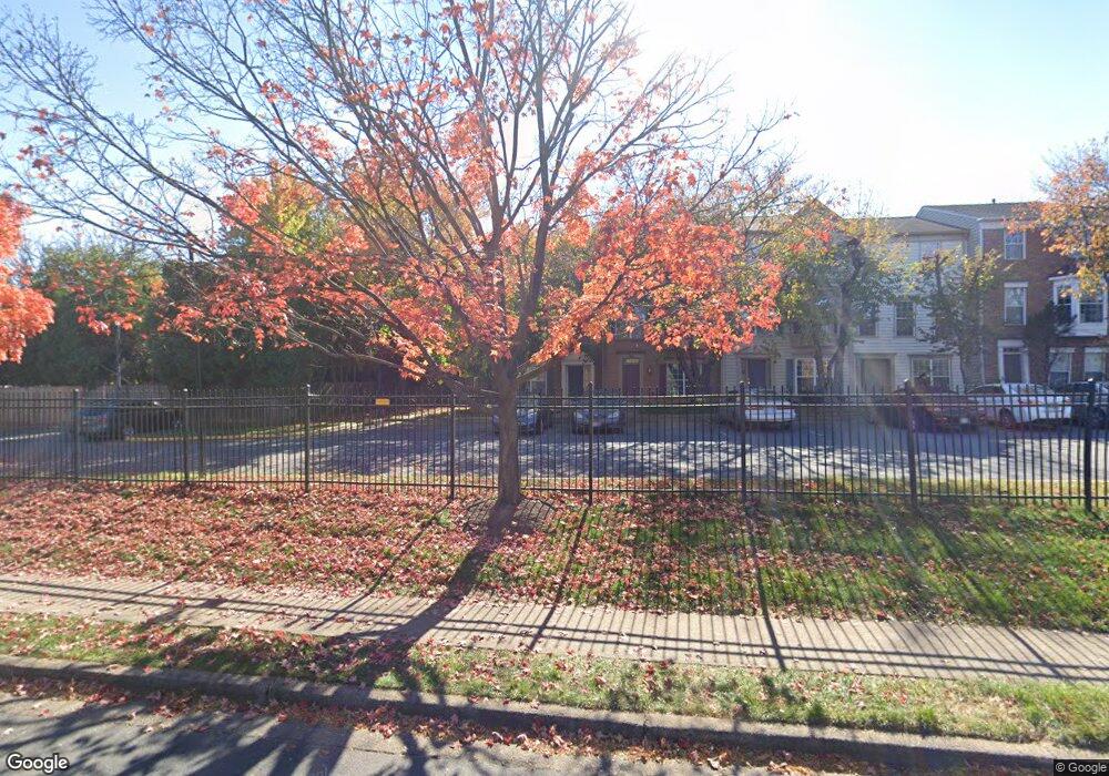 1013 Lexus Way, Herndon, VA 20170 - photo 1