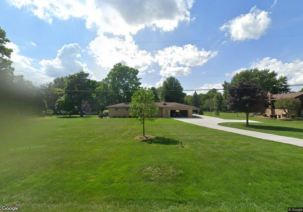 1433 N Dye Rd, Flint, MI 48532 - photo 1