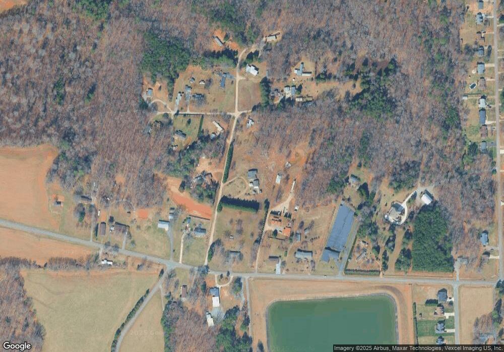 130 Mason Dixon Ln, Statesville, NC 28625 - photo 1