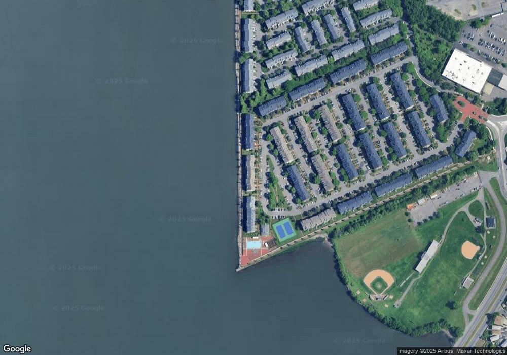 130 Cottonwood St unit H2, Jersey City, NJ 07305 - photo 1