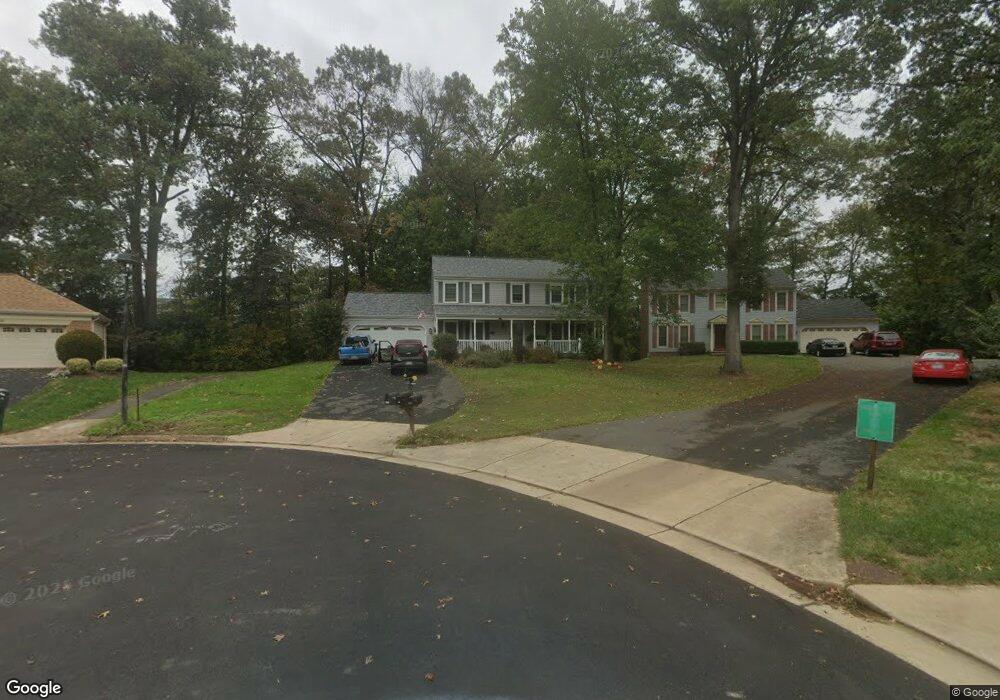 3231 Rounding Run Ct, Herndon, VA 20171 - photo 1