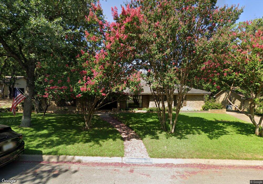 2106 Stonegate Dr, Denton, TX 76205 - photo 1