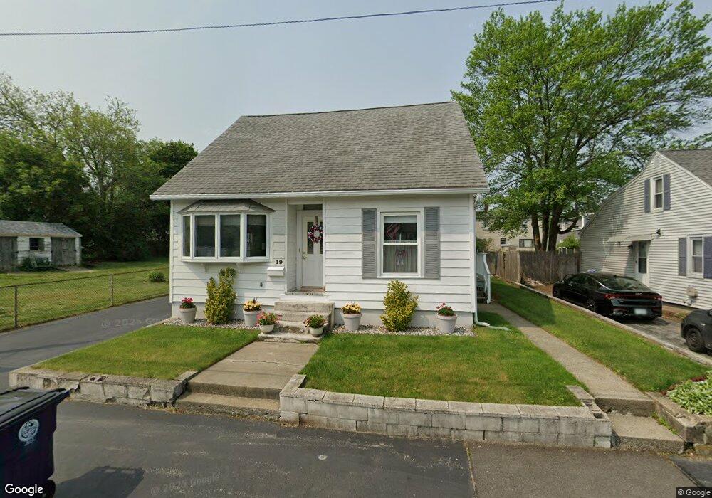 19 Lund St, Nashua, NH 03060 - photo 1