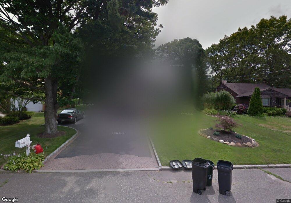 23 Queen Anne Place, Hauppauge, NY 11788 - photo 1