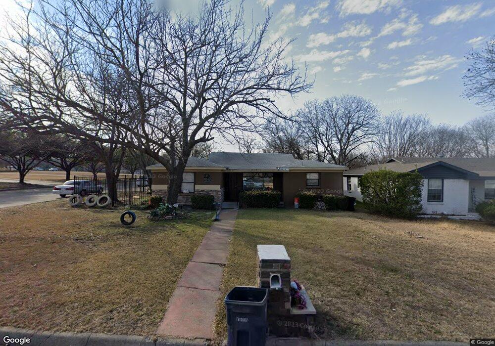 872 Ala Dr, Fort Worth, TX 76108 - photo 1