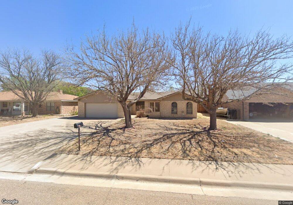 1101 Phillips Dr, Dumas, TX 79029 - photo 1