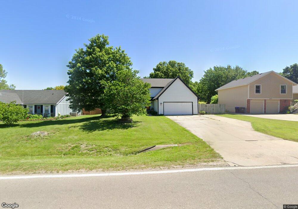 6809 SW 33rd St, Topeka, KS 66614 - photo 1