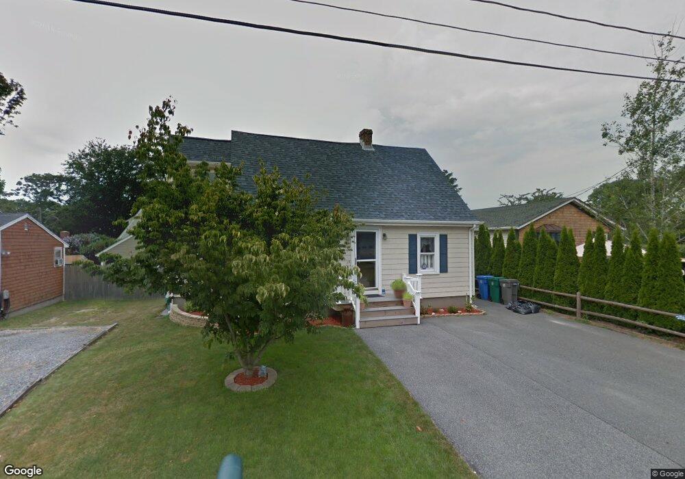 52 Center Ave, Middletown, RI 02842 - photo 1