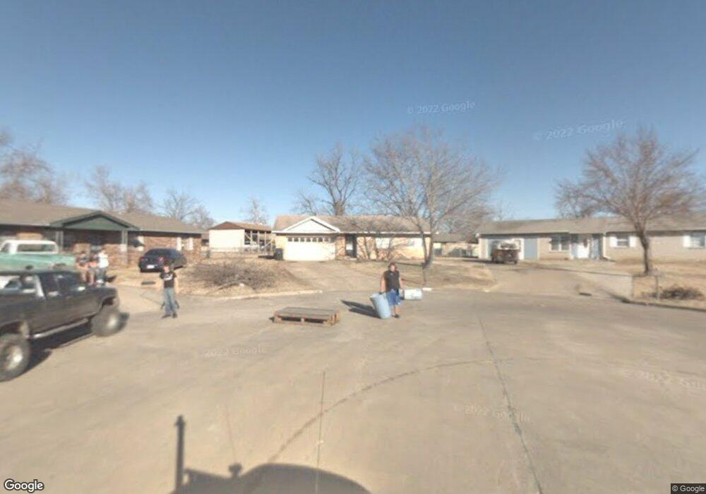 832 Highland Ct, Claremore, OK 74017 - photo 1