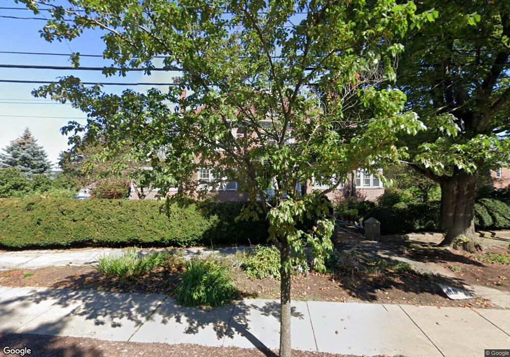 141 Gray St, Arlington, MA 02476 - photo 1