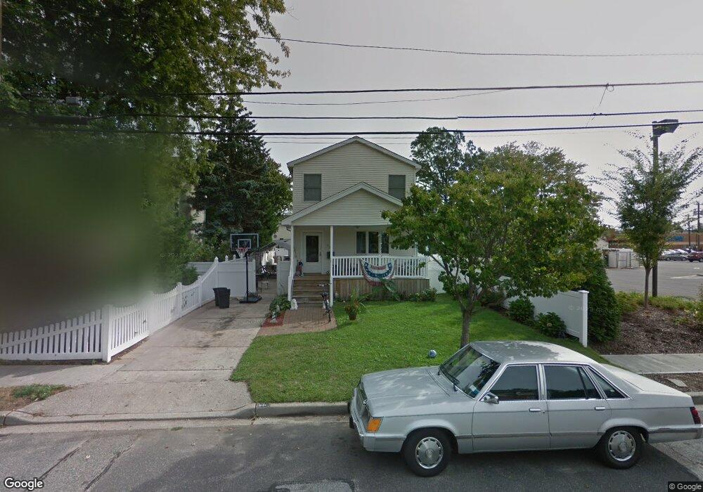 631 Farmers Ave, Bellmore, NY 11710 - photo 1