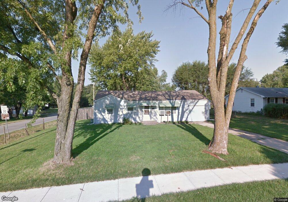 7048 Cody St, Shawnee, KS 66203 - photo 1