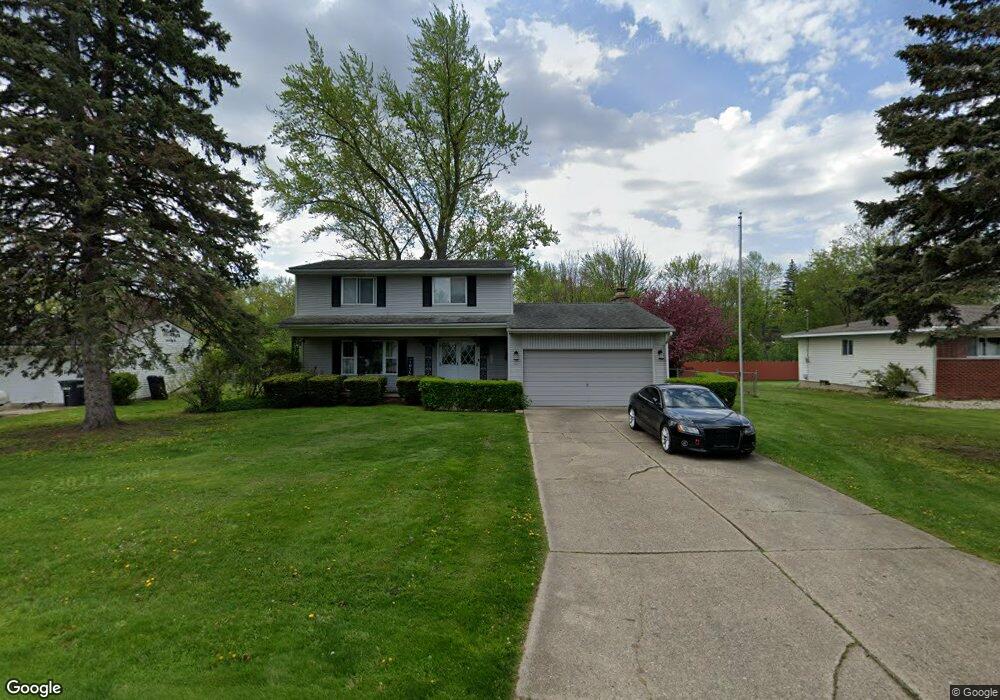1105 Highgate Dr, Flint, MI 48507 - photo 1
