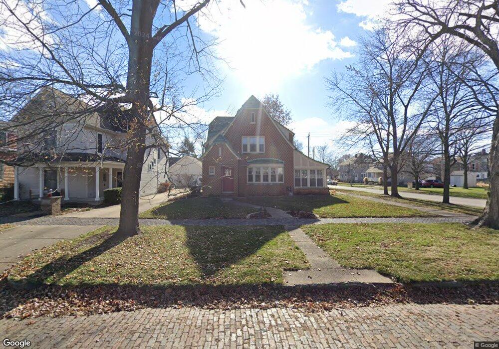 1121 Wabash Ave, Mattoon, IL 61938 - photo 1