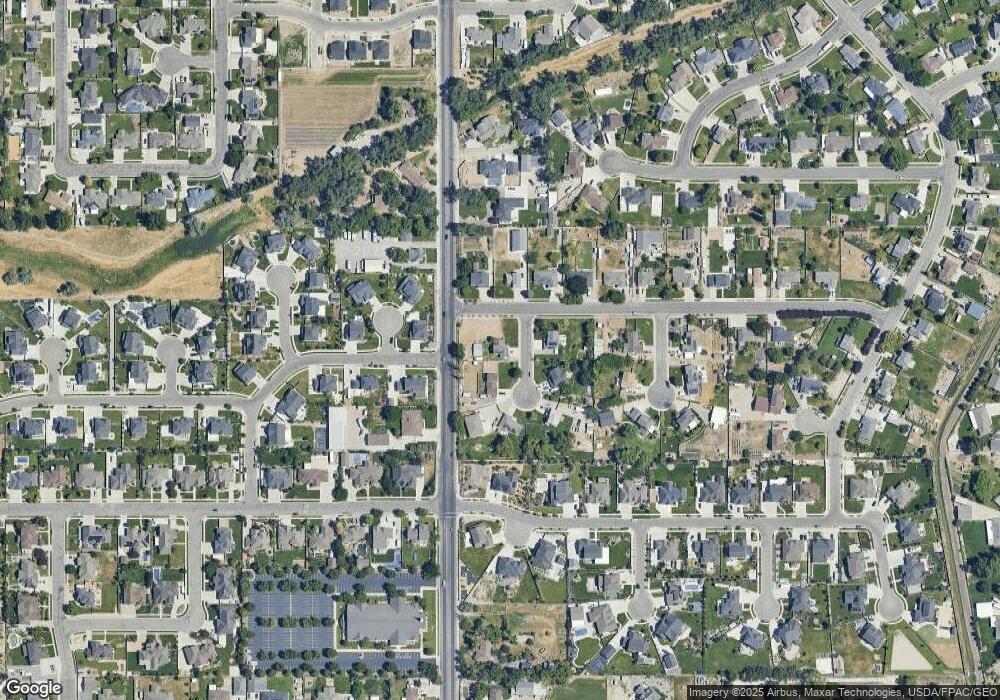 12052 S Hawes Cir, Riverton, UT 84065 - photo 1