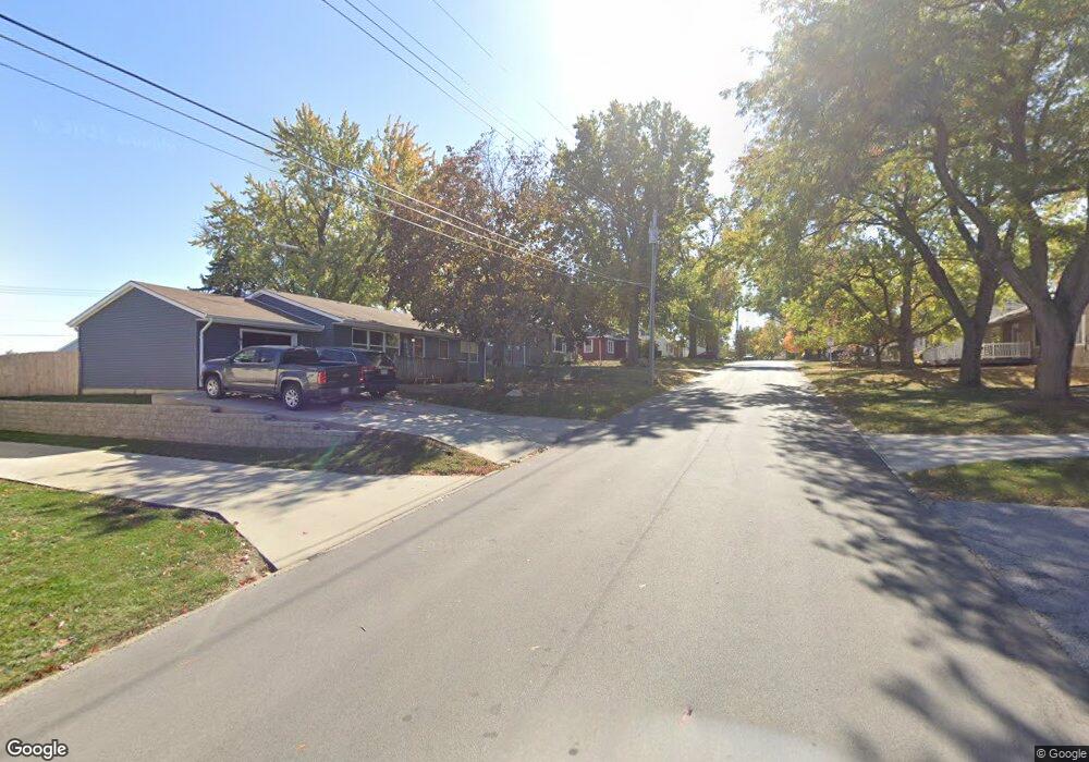 608 E 15th St S, Newton, IA 50208 - photo 1