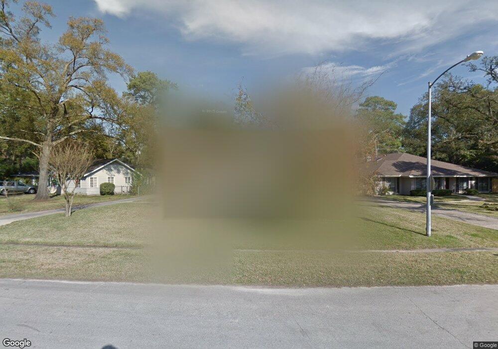 760 W 42nd St, Houston, TX 77018 - photo 1