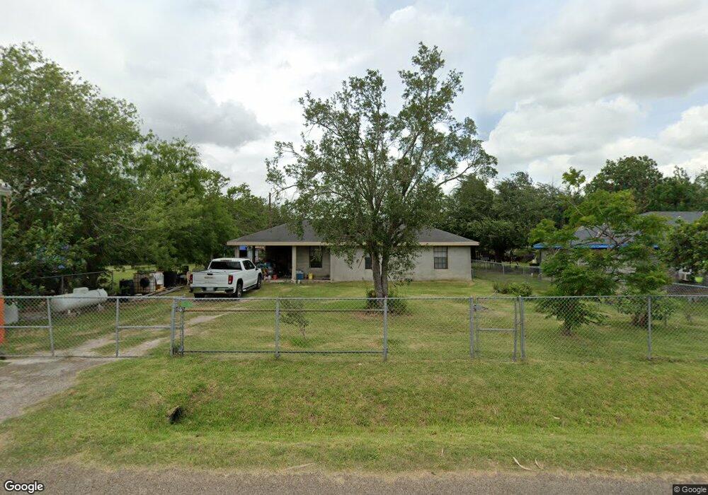 402 N Beto Garcia Dr, Weslaco, TX 78596 - photo 1