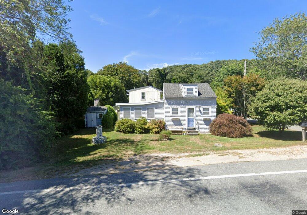 240 Middlebridge Rd, Wakefield, RI 02879 - photo 1