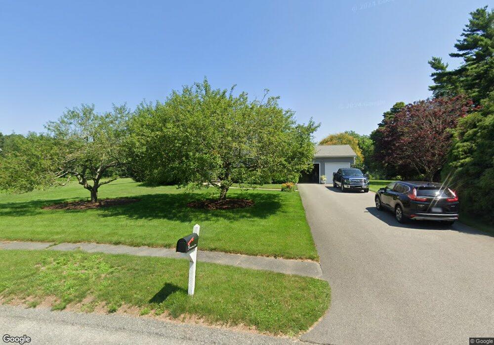 9 Strawberry Ln, North Dartmouth, MA 02747 - photo 1