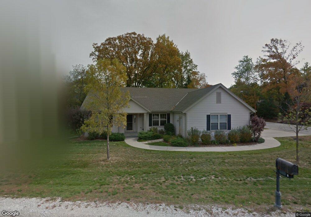 841 W Devonshire Rd, Delafield, WI 53018 - photo 1