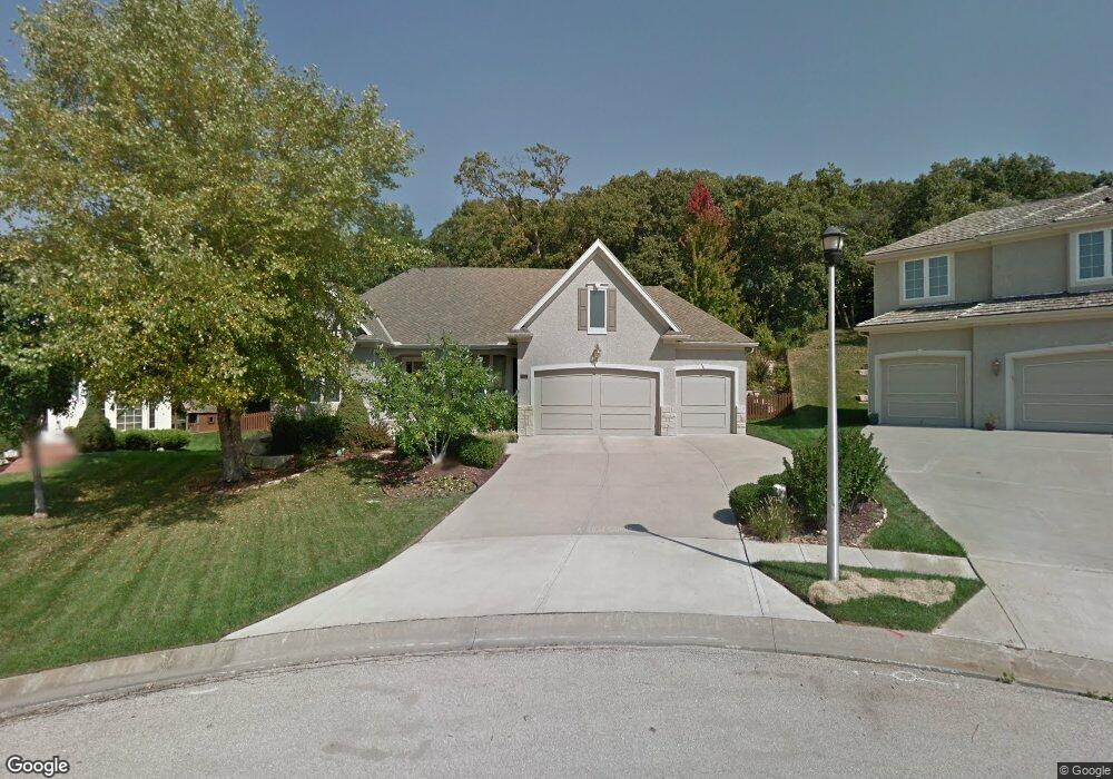 7402 Noland Rd, Shawnee, KS 66216 - photo 1