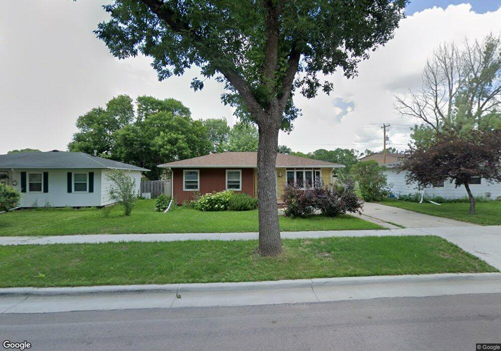 1017 21st St S, Fargo, ND 58103 - photo 1