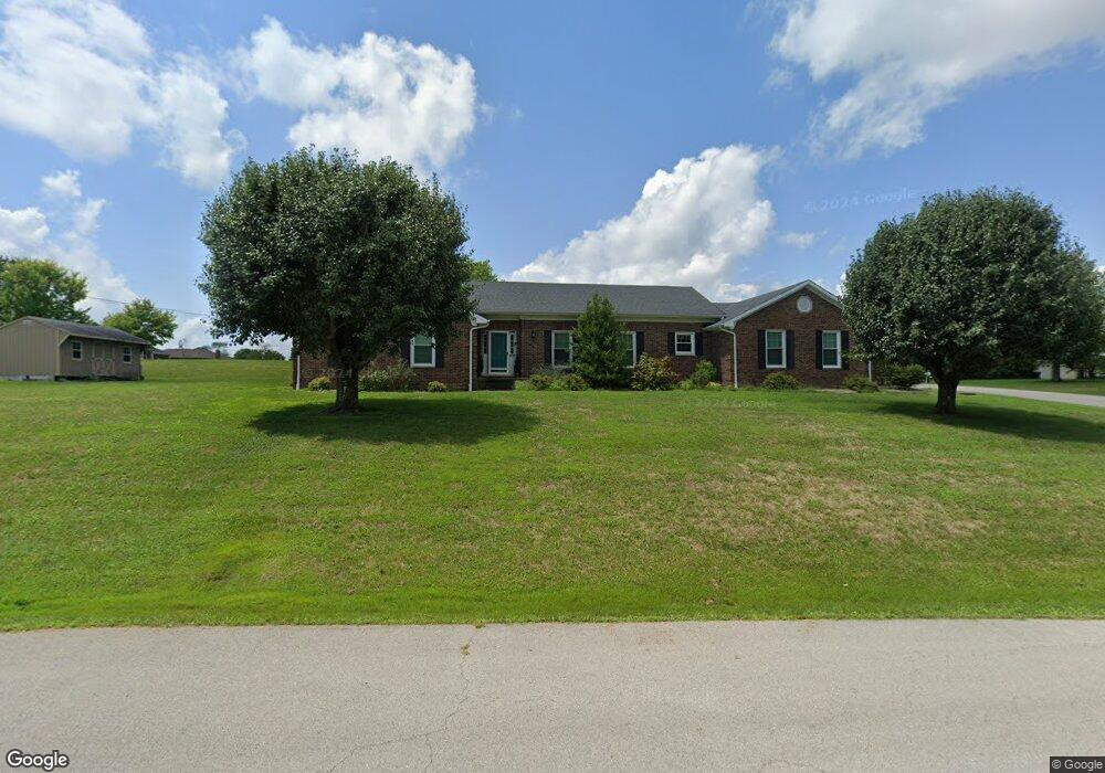 878 Roanoke Dr, Harrodsburg, KY 40330 - photo 1