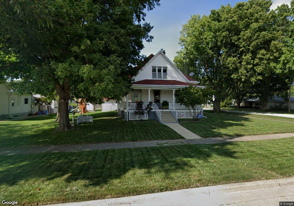 114 E Ensey St, Tuscola, IL 61953 - photo 1