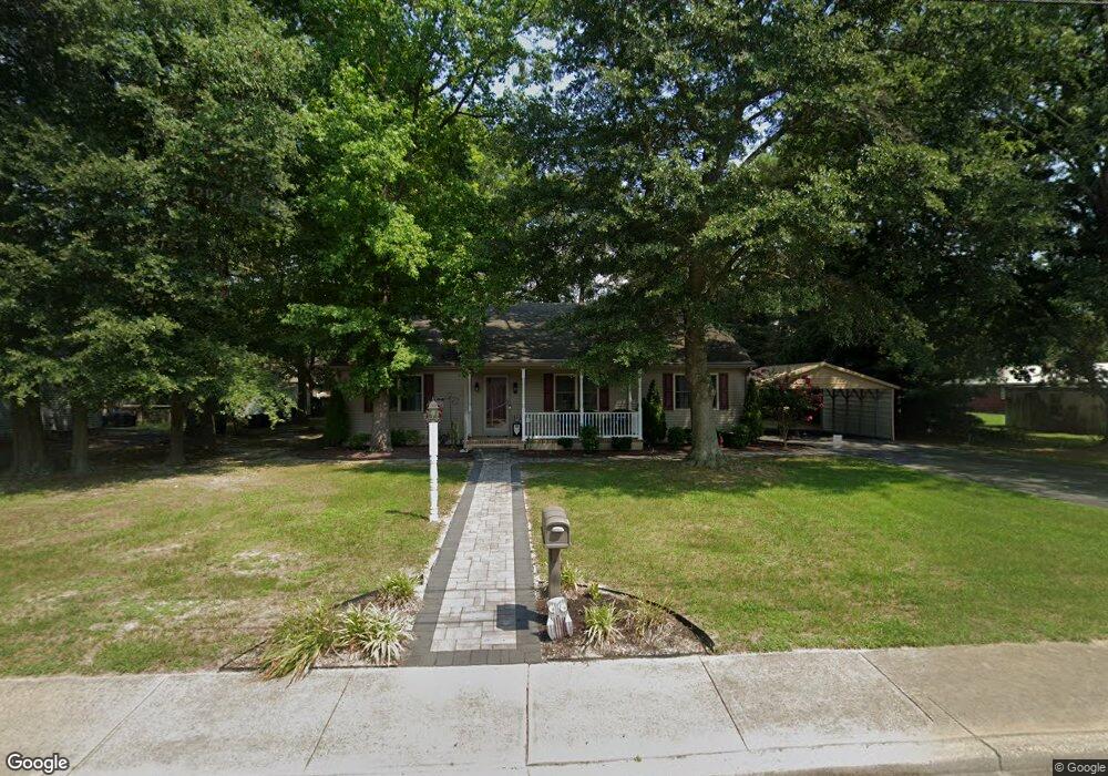 105 Maple St, Laurel, DE 19956 - photo 1