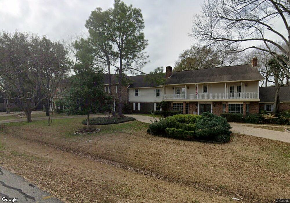 2100 Dowling Dr, Richmond, TX 77469 - photo 1