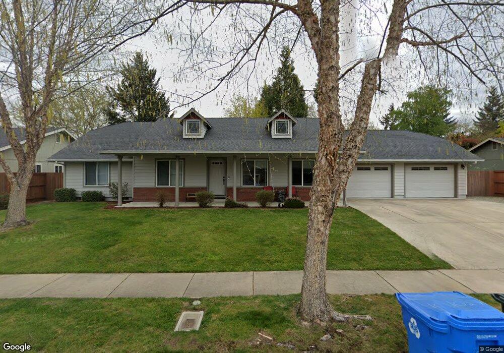 1027 SW Princeton Place, Grants Pass, OR 97527 - photo 1