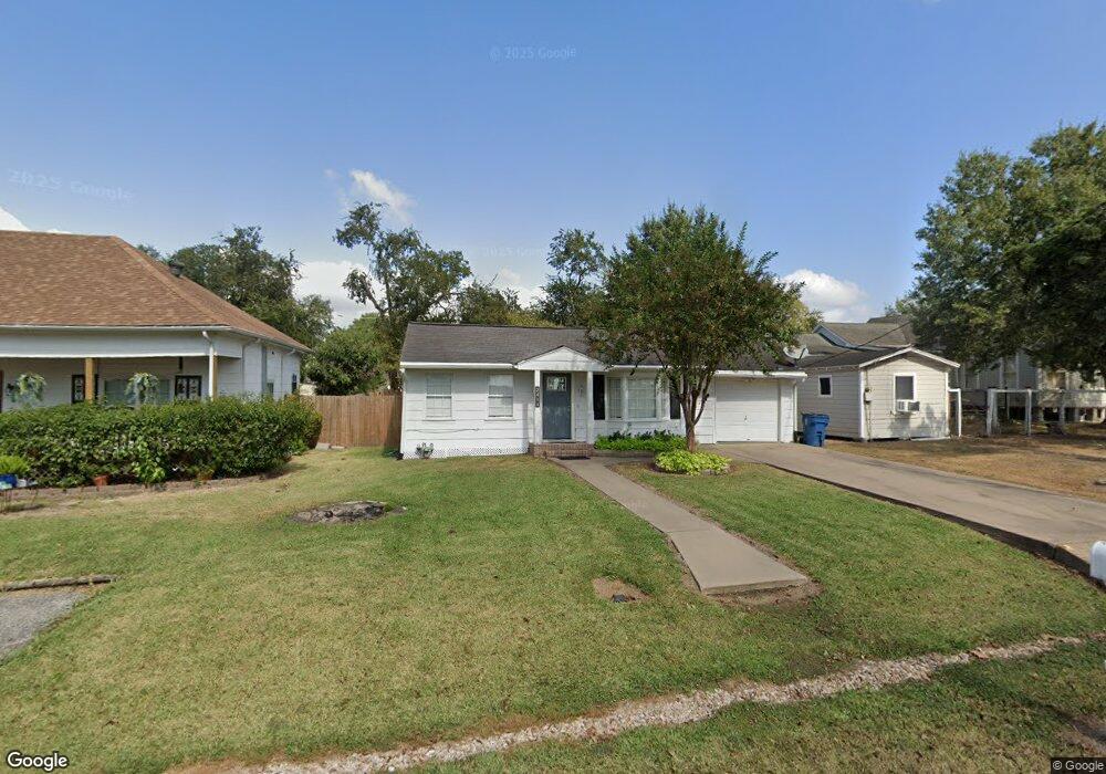 2414 Cherry St, Waller, TX 77484 - photo 1