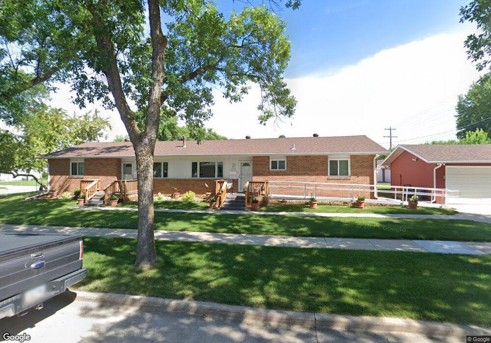 1625 16th Ave S, Fargo, ND 58103 - photo 1