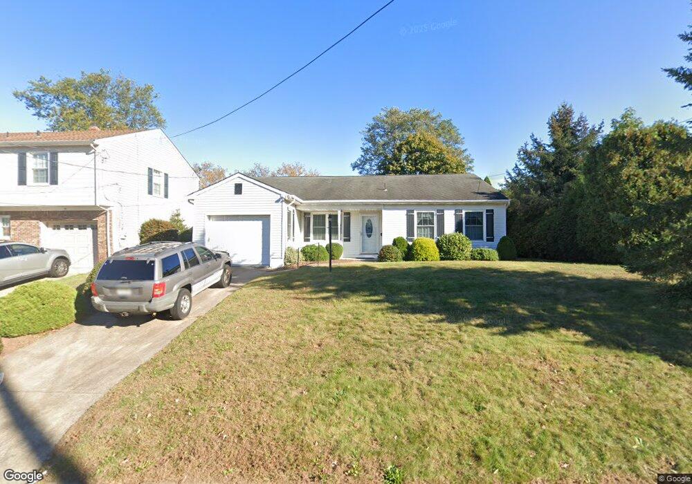 71 Dukes Rd, Rahway, NJ 07065 - photo 1