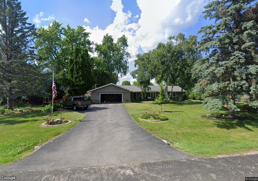 N59W26324 Mountain Shadows Dr, Sussex, WI 53089 - photo 1