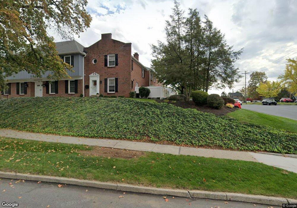 476 W Chocolate Ave, Hershey, PA 17033 - photo 1