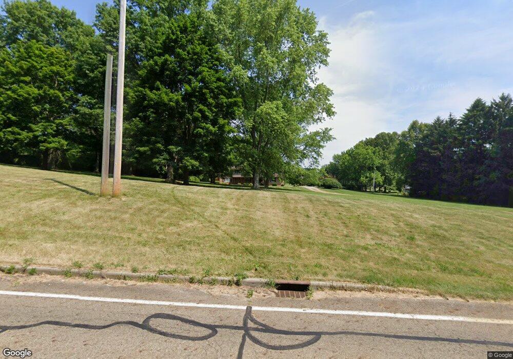 2071 W Nimisila Rd, New Franklin, OH 44216 - photo 1