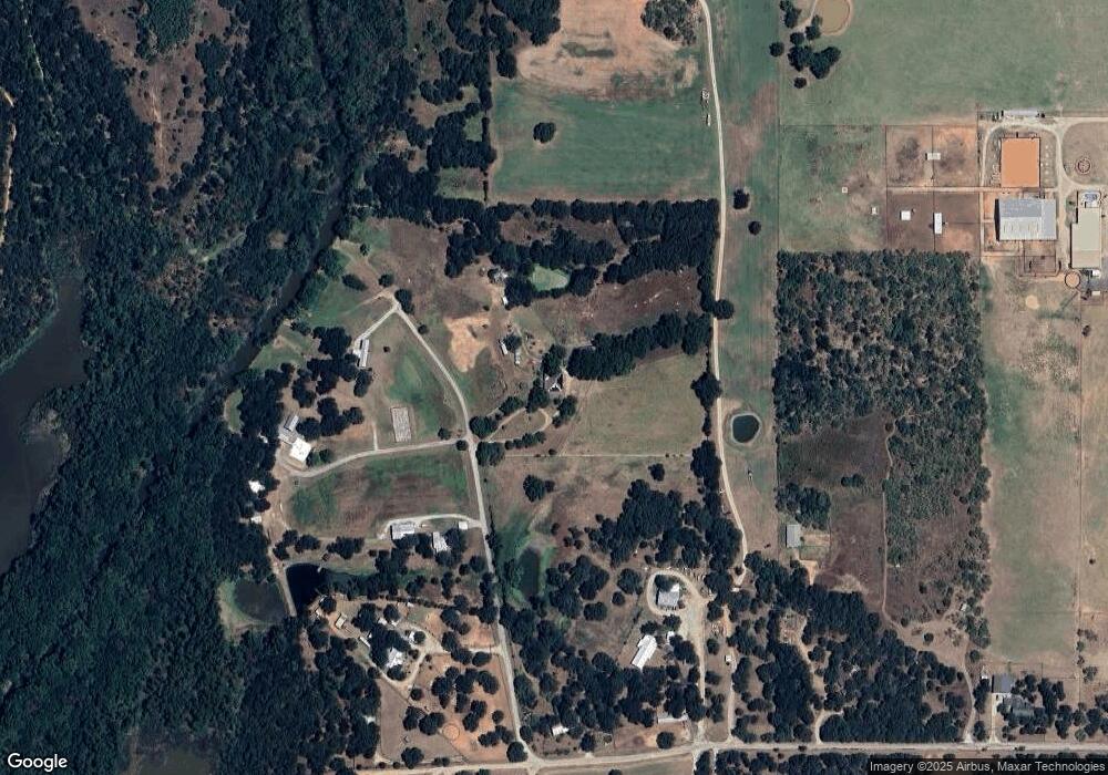 702 Hide Away Ln, Weatherford, TX 76088 - photo 1