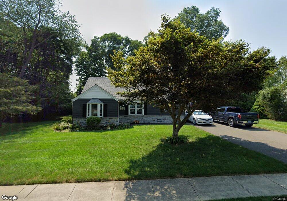 675 Connors Ln, Stratford, CT 06614 - photo 1